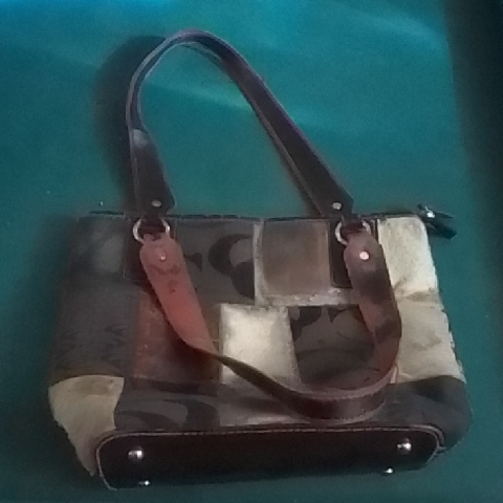 Chic Patchwork Leather Shoulder Bag - image 1